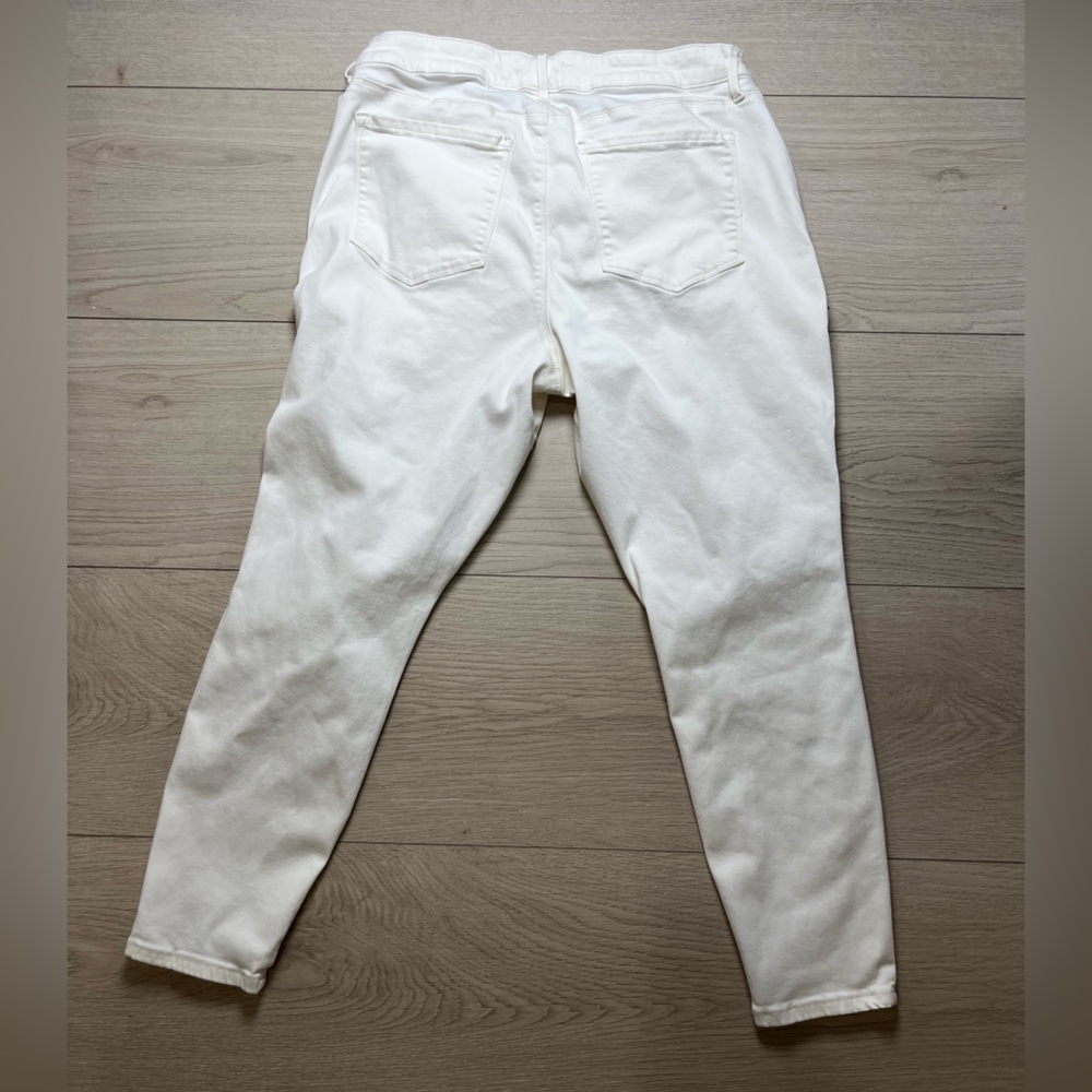 Cabi Women's Cropped Pants Beige Size 32 Cargo Style Side Zipper Pockets stretch - Picture 5 of 5